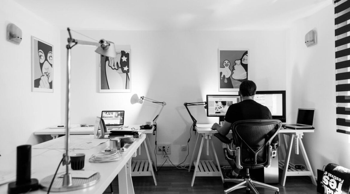 Архітектор за роботою