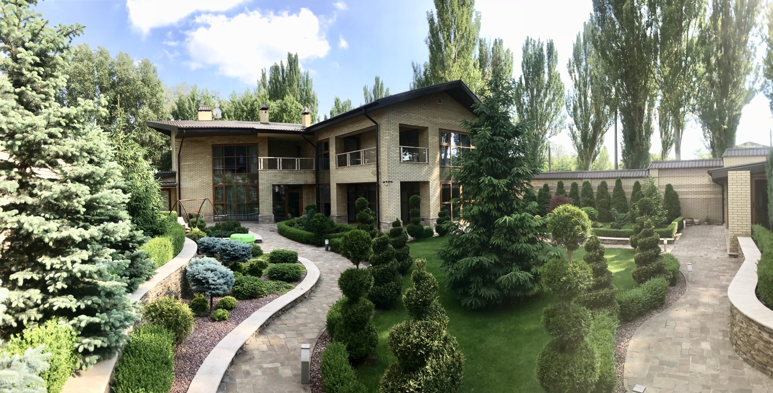 Приватний будинок
